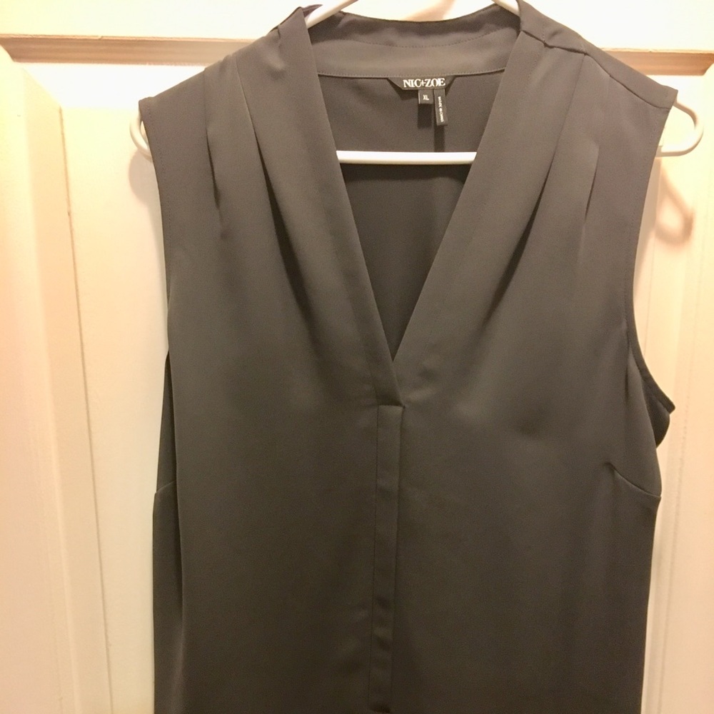 Nic + Zoe Sleeveless Blouse